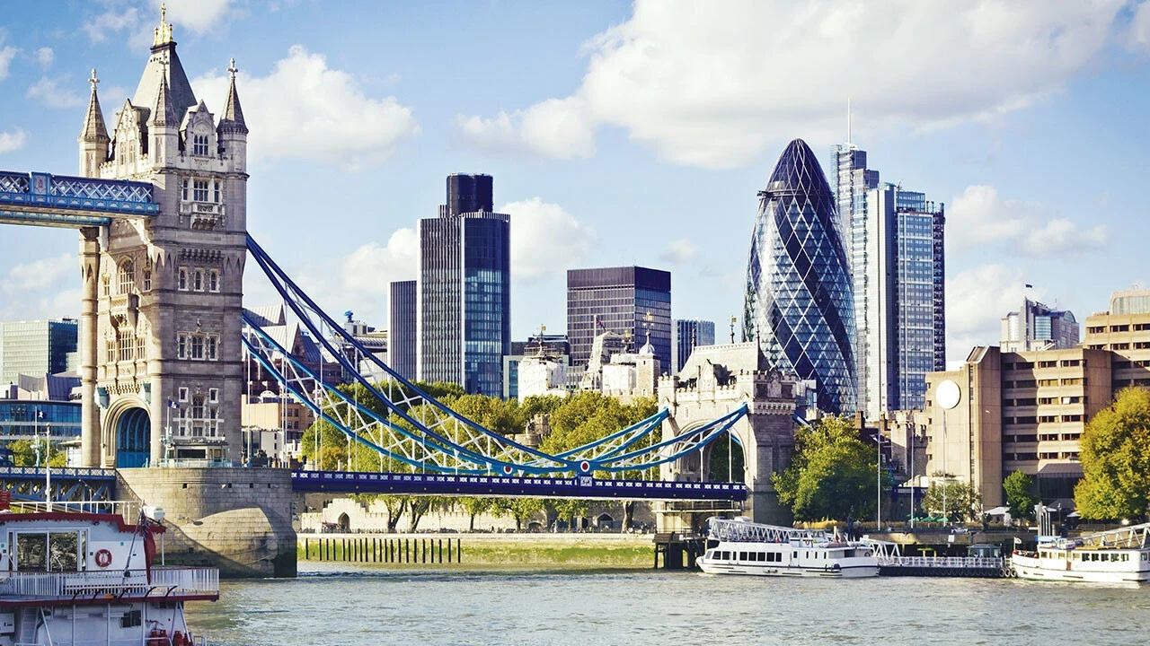 online-london-finance-tour-cbre-gip.webp